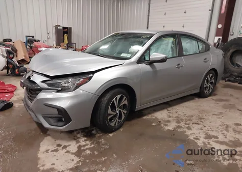 2025 Subaru Legacy Premium z USA, uszkodzony, nr VIN 4S3BWAD63S3015704